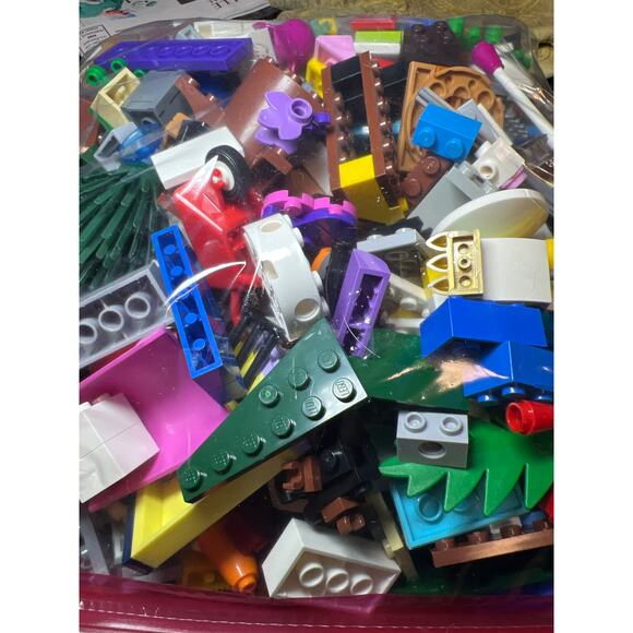 Lego 2 lb Assorted Parts Exact Bag - Picture 3 of 3